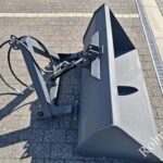 Łyżka na TUZ z hydrauliką - Gallery Image 1